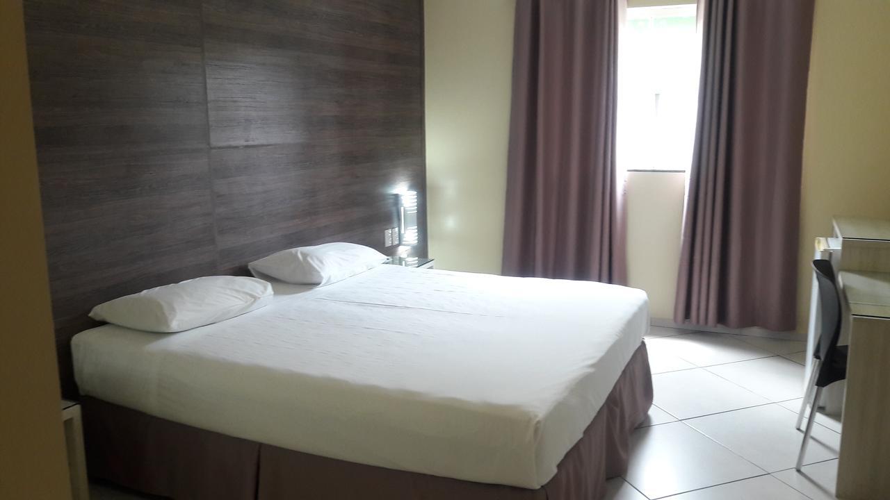 Quarto com Cama King-size