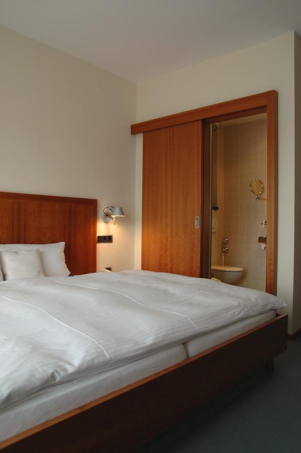 Doppelzimmer mit Balkon