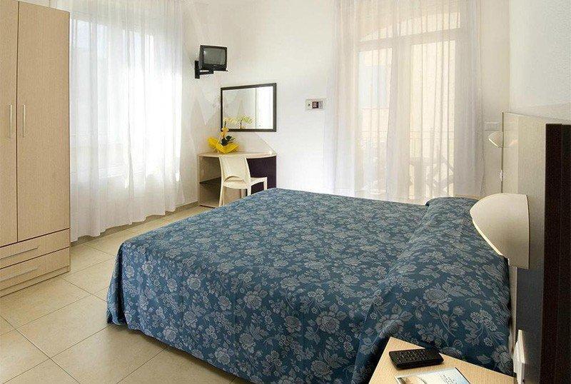 Camera Matrimoniale/Doppia con Letti Singoli con Balcone