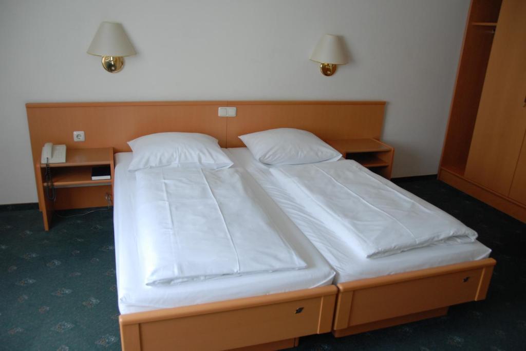 Tweepersoonskamer met 2 Aparte Bedden