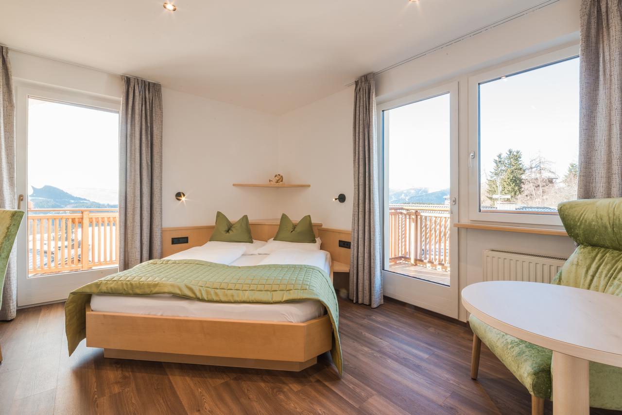Doppelzimmer mit Balkon