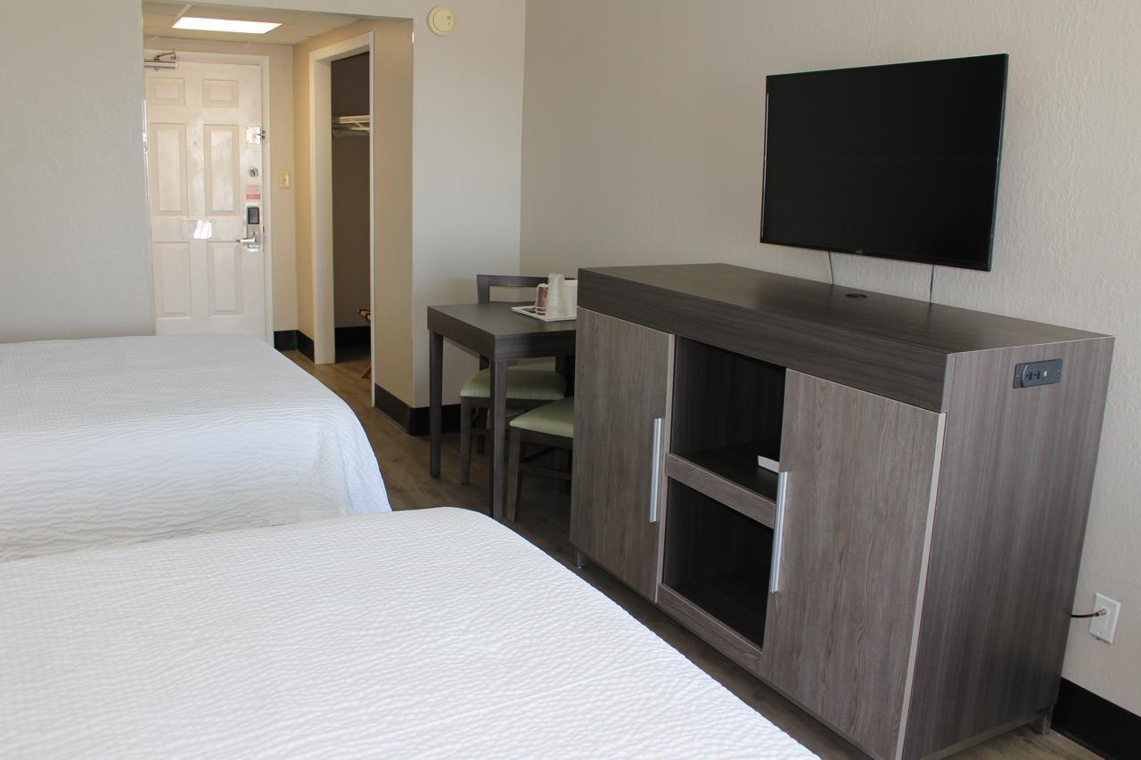Queen Room - Ocean Front,706497340:JPEG