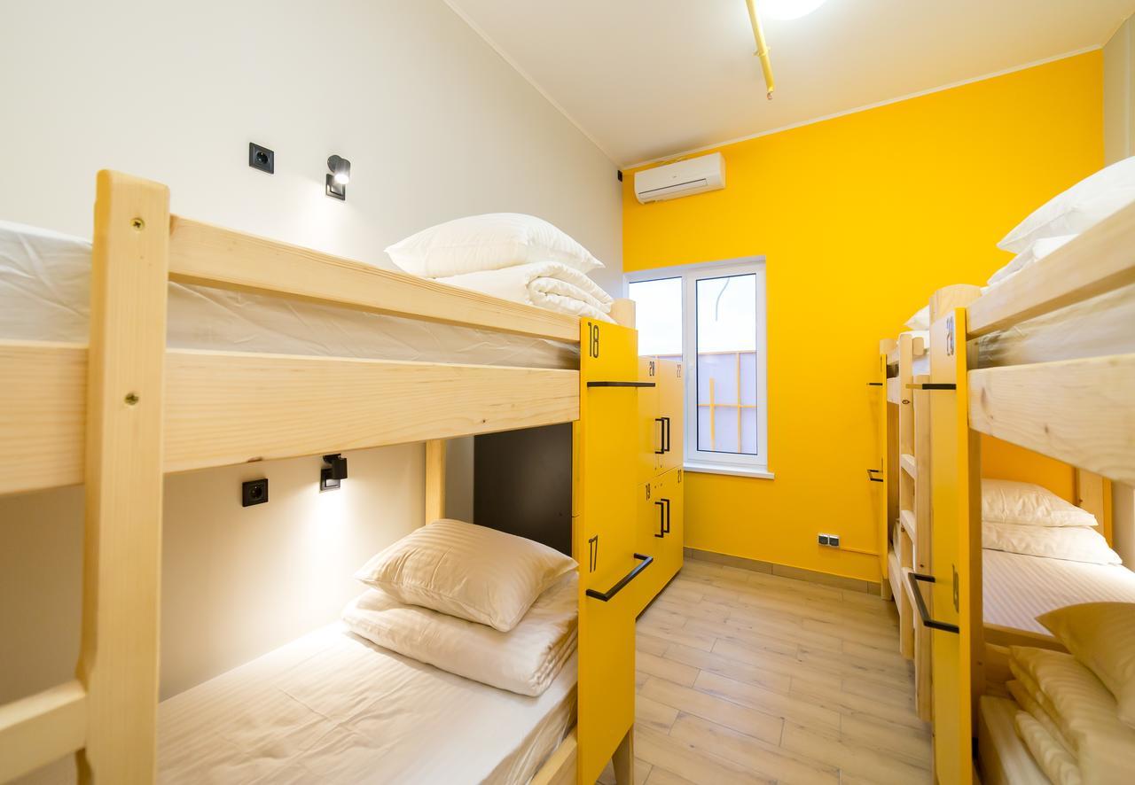 Etagenbett im gemischten Schlafsaal