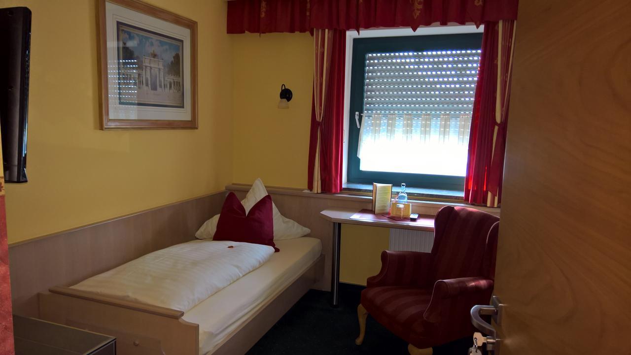 Superior Single Room,639995397:JPEG