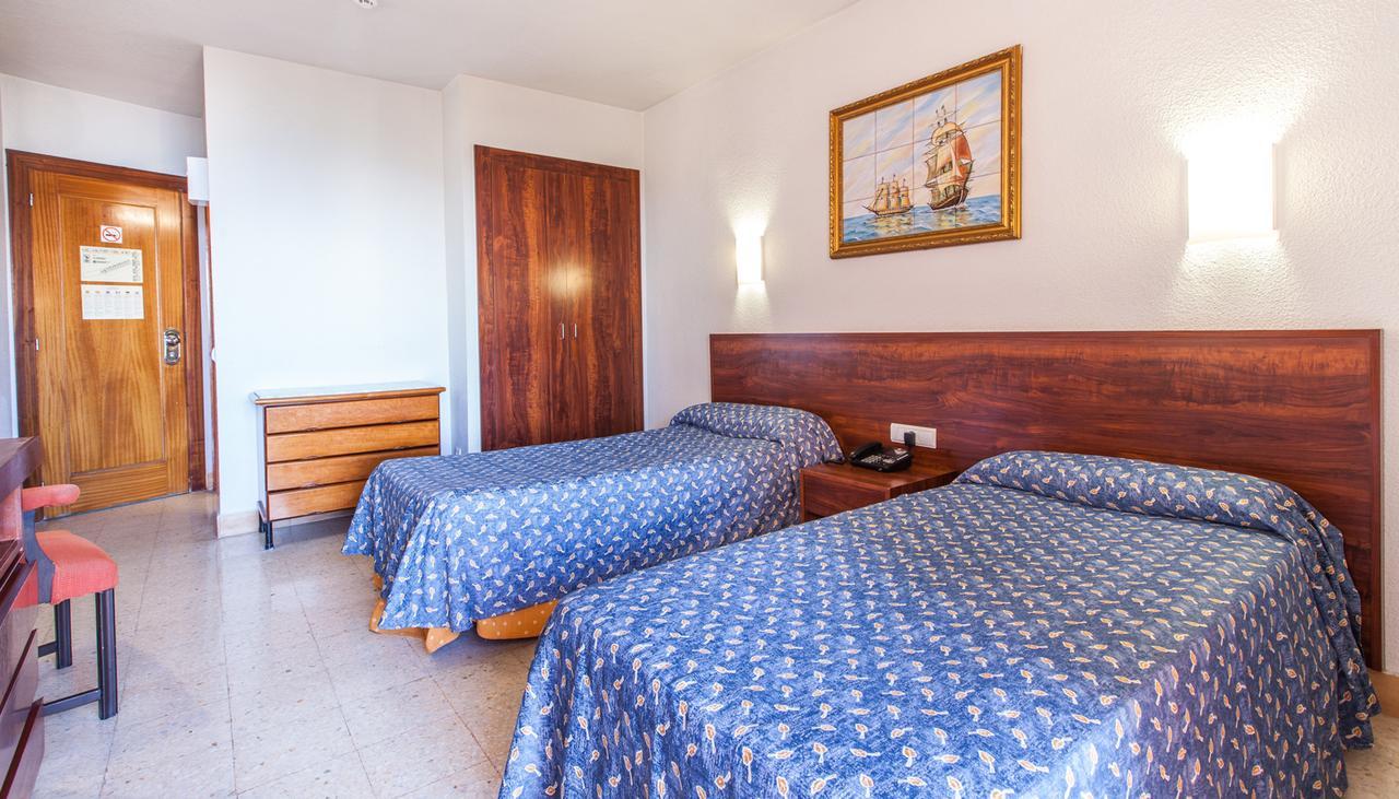 Tweepersoonskamer met 2 Aparte Bedden