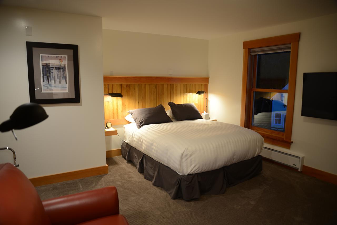Queen Room with Sea View