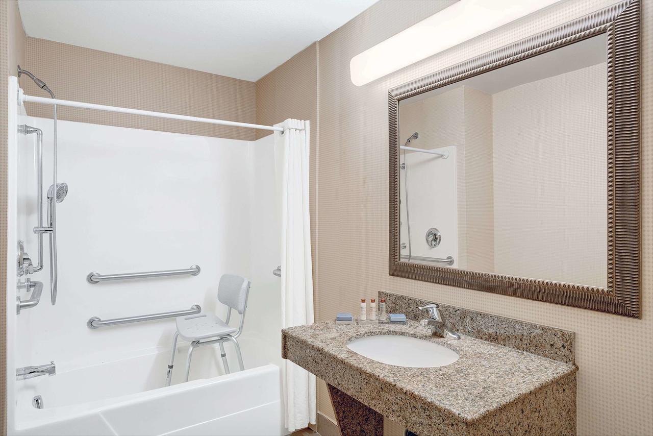 Queen Room with Two Queen Beds - Disability Access/Non-Smoking