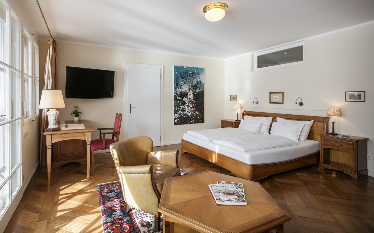 Junior Suite mit Terrasse und Seeblick