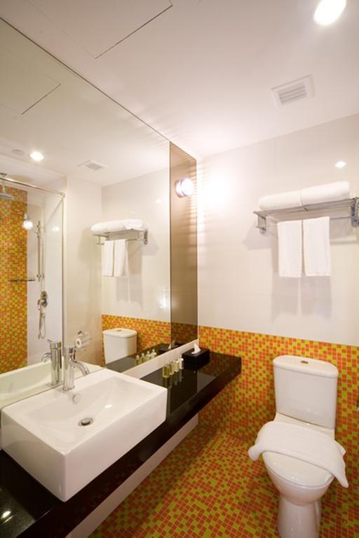 Quarto Premium com Cama de Casal ou 2 de Solteiro