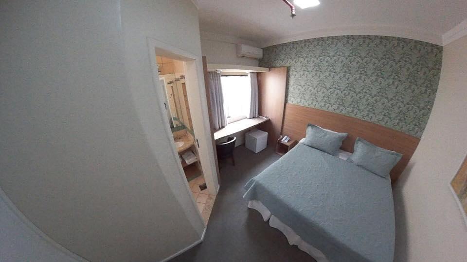 Quarto Deluxe Duplo com Banheira