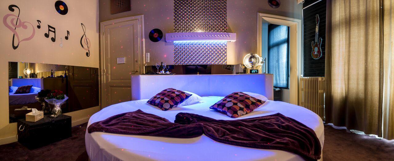 Double Room,645919224:JPEG