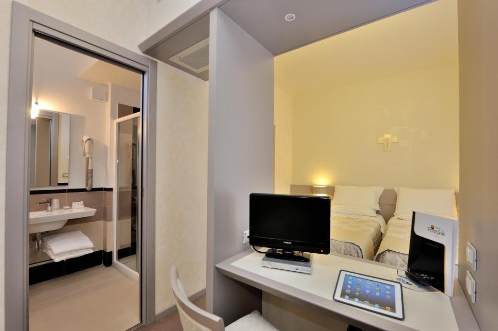 Junior Suite,64680220:JPEG