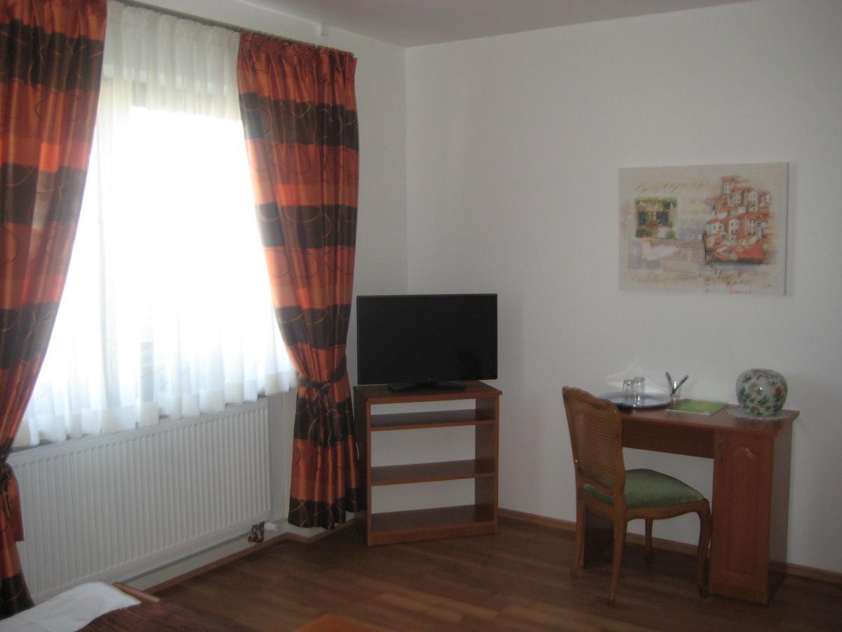 Doppelzimmer mit eigenem Bad