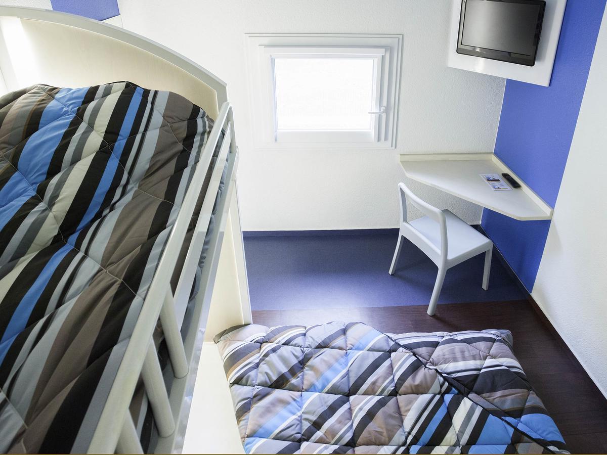 Chambre Triple avec Salle de Bains Commune