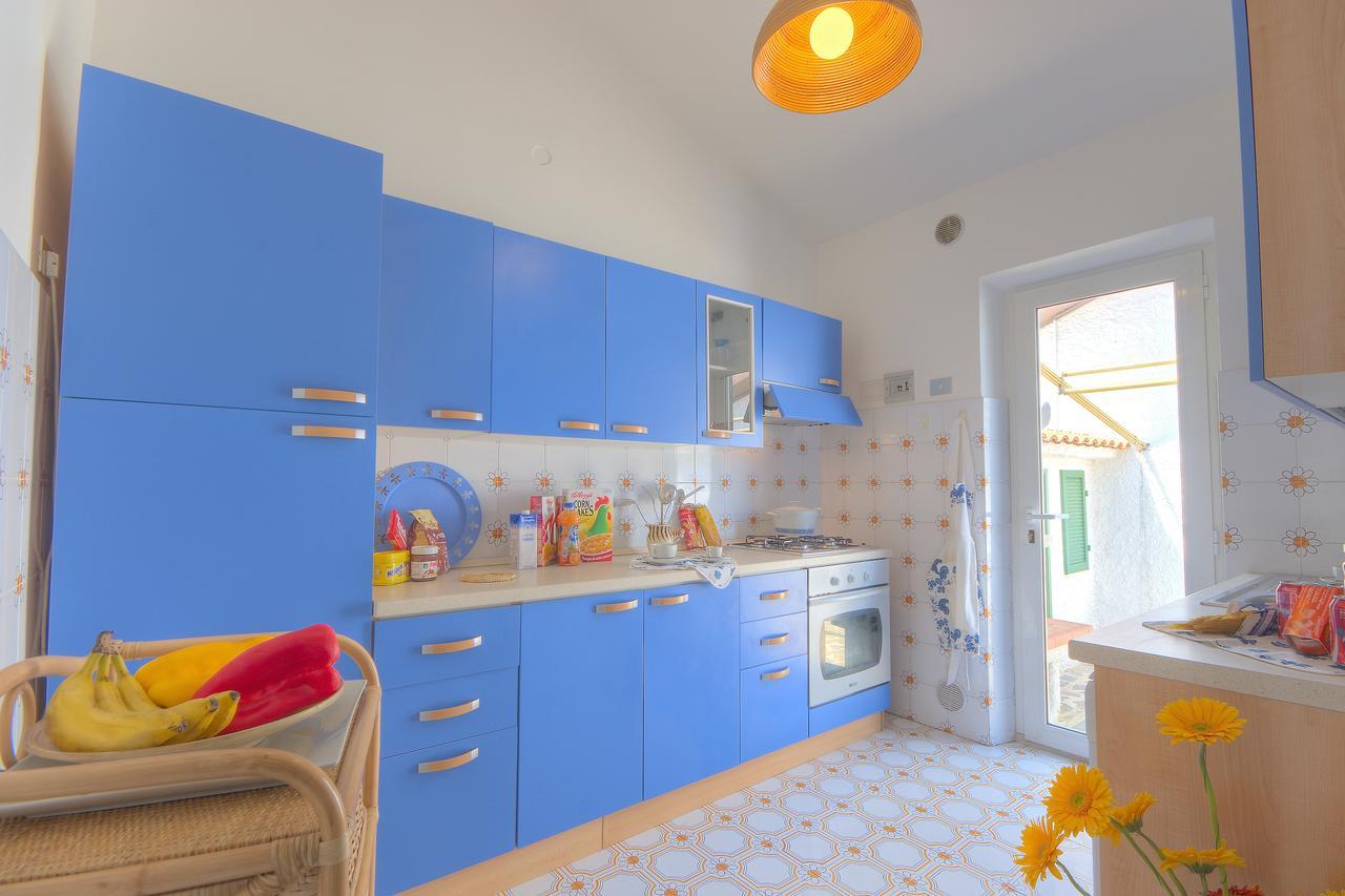 Three-Bedroom Villa,646663356:JPEG