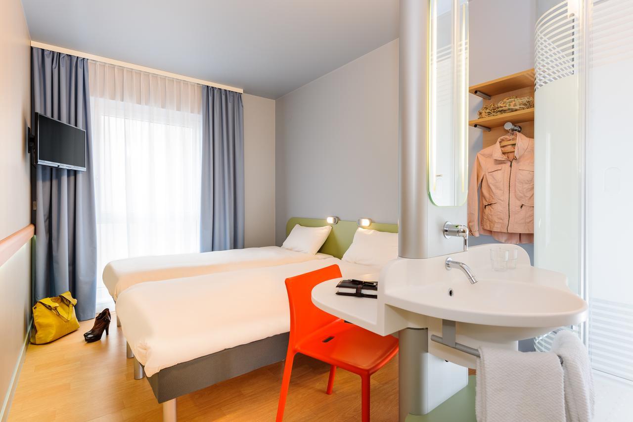 Tweepersoonskamer met 2 Aparte Bedden