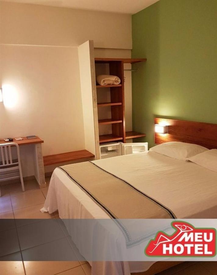 Quarto Duplo com Cama de Casal