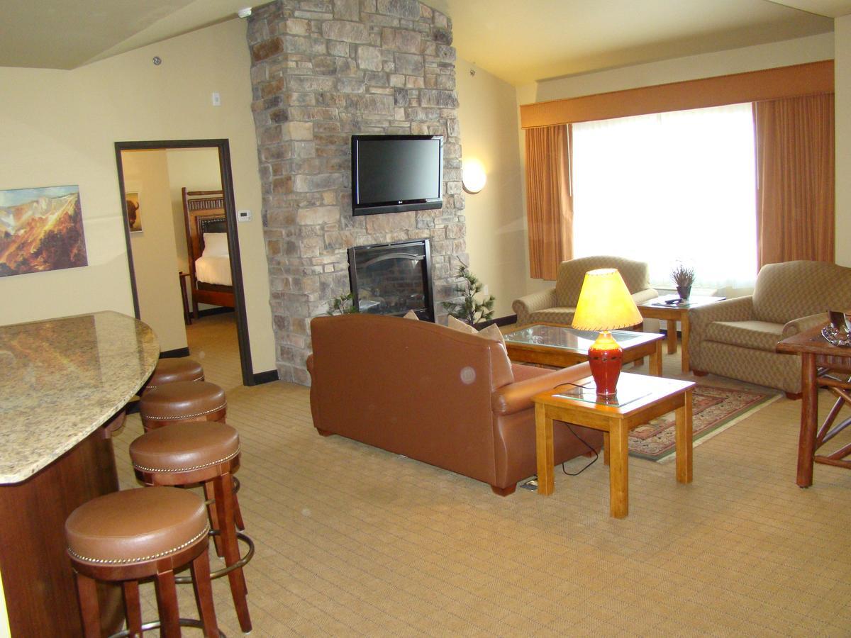Executive King Suite,653417463:JPEG