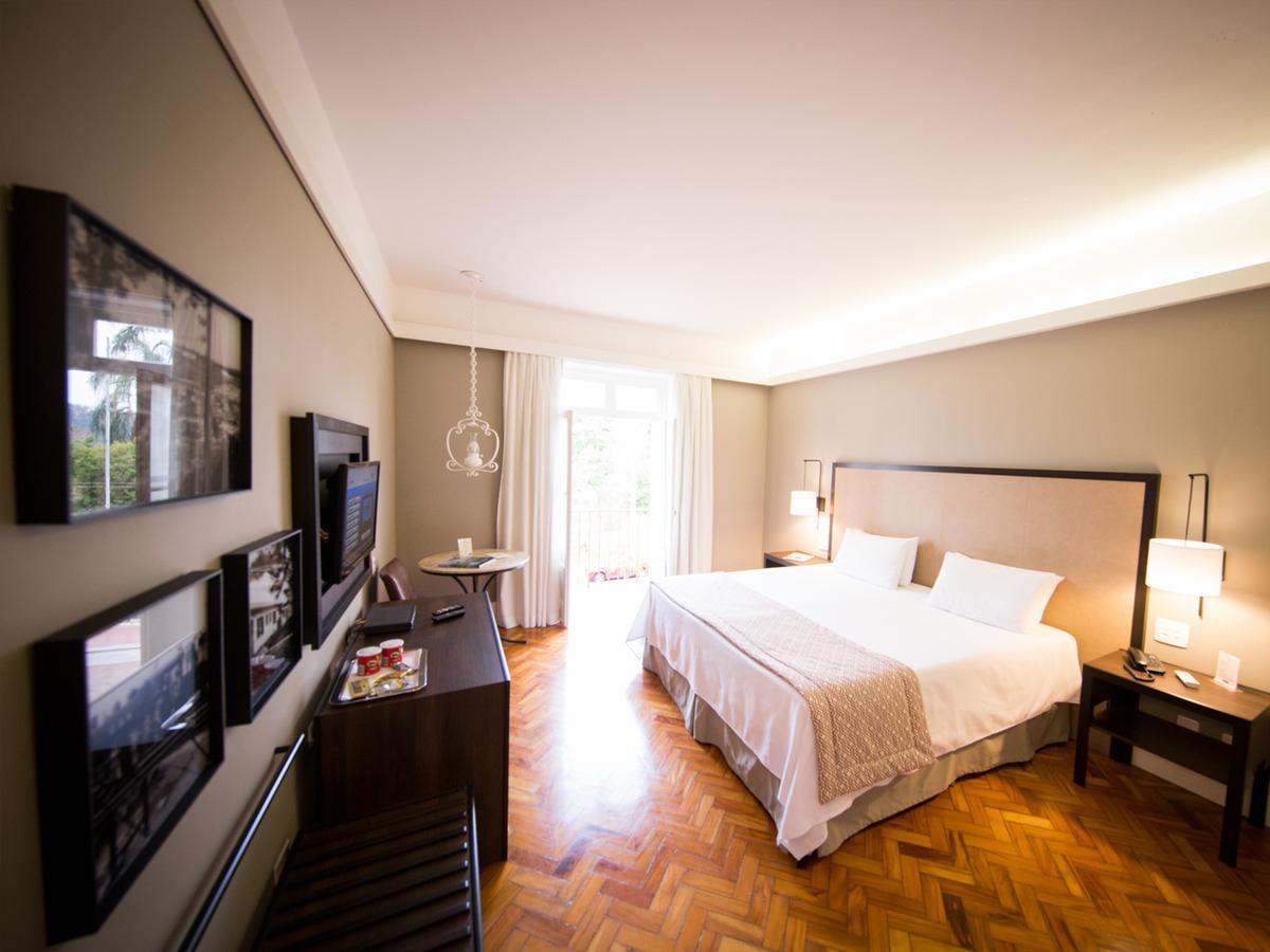 Apartamento Superior com Varanda