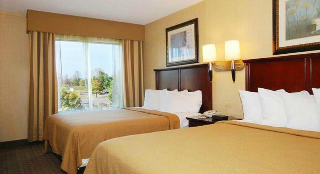 Queen Room with Two Queen Beds - Accessible/Non-Smoking
