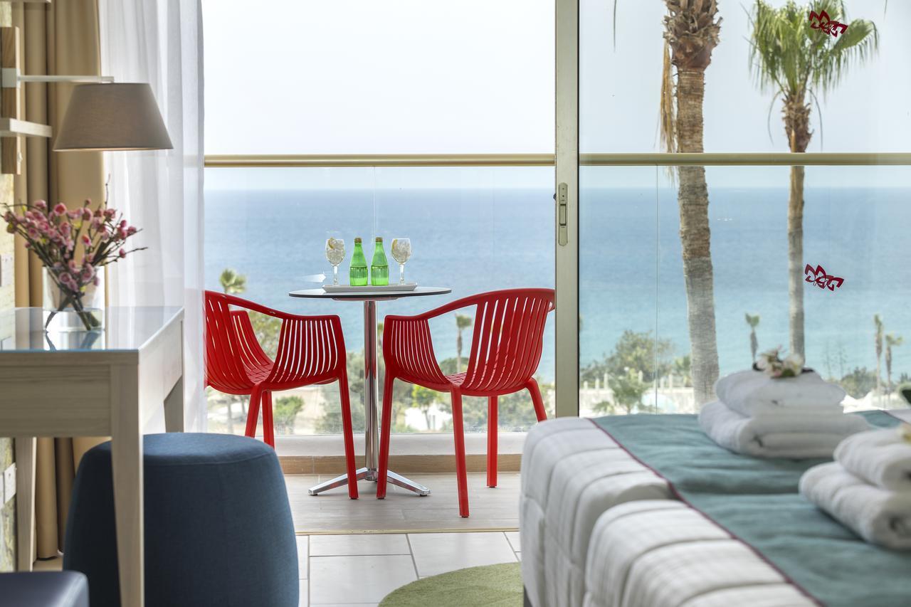 Standard Double or Twin Room Sea View,654935577:JPEG