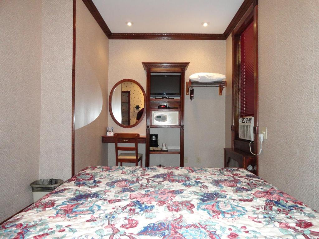 Quarto Duplo com Banheiro Privativo
