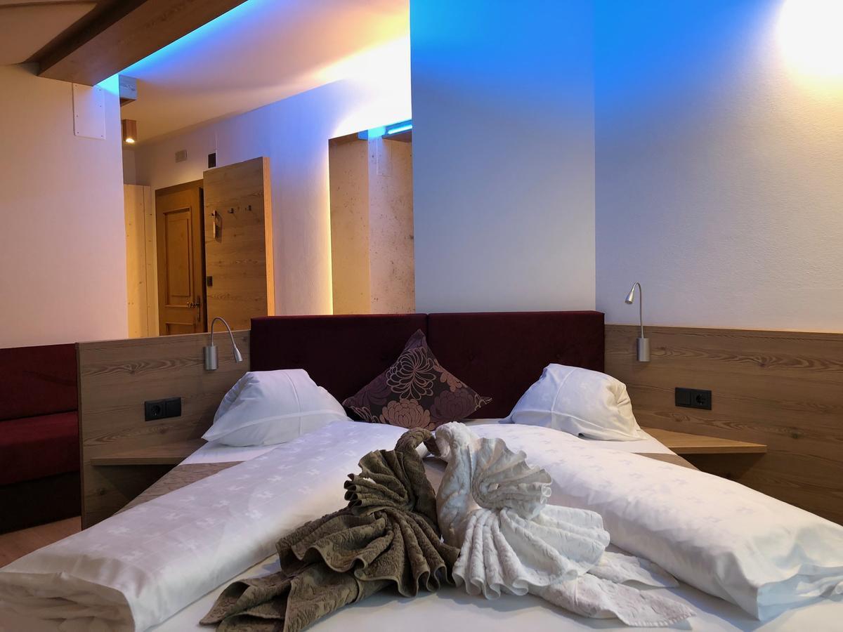 Doppelzimmer mit Balkon
