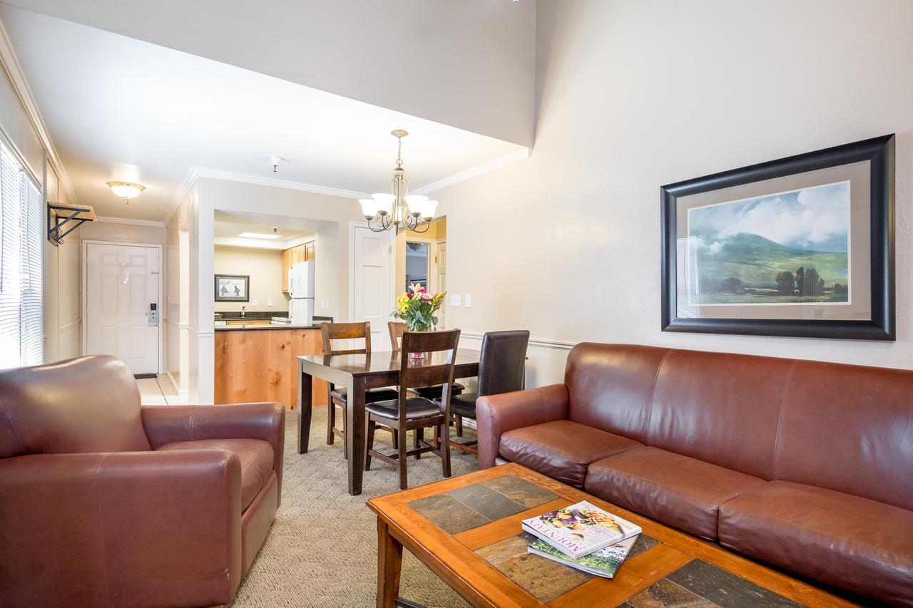 Two-Bedroom Suite,658773624:JPEG