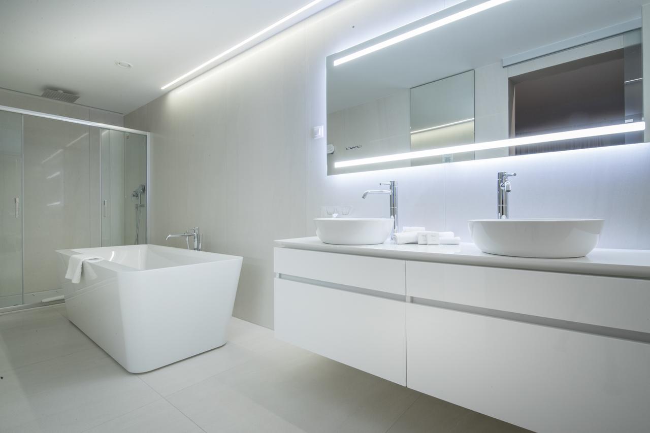 Deluxe Suite mit Balkon und Meerblick