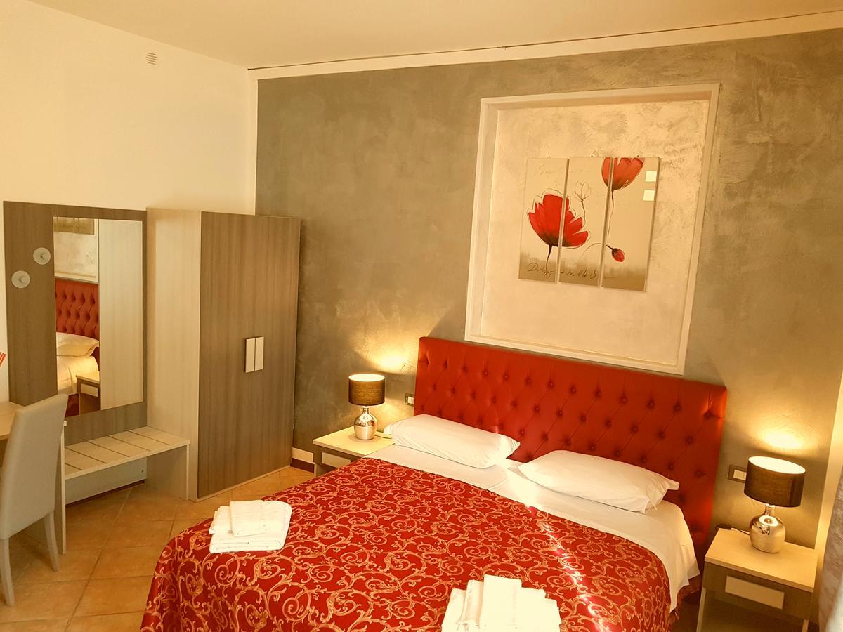 Camera Familiare con Bagno Privato