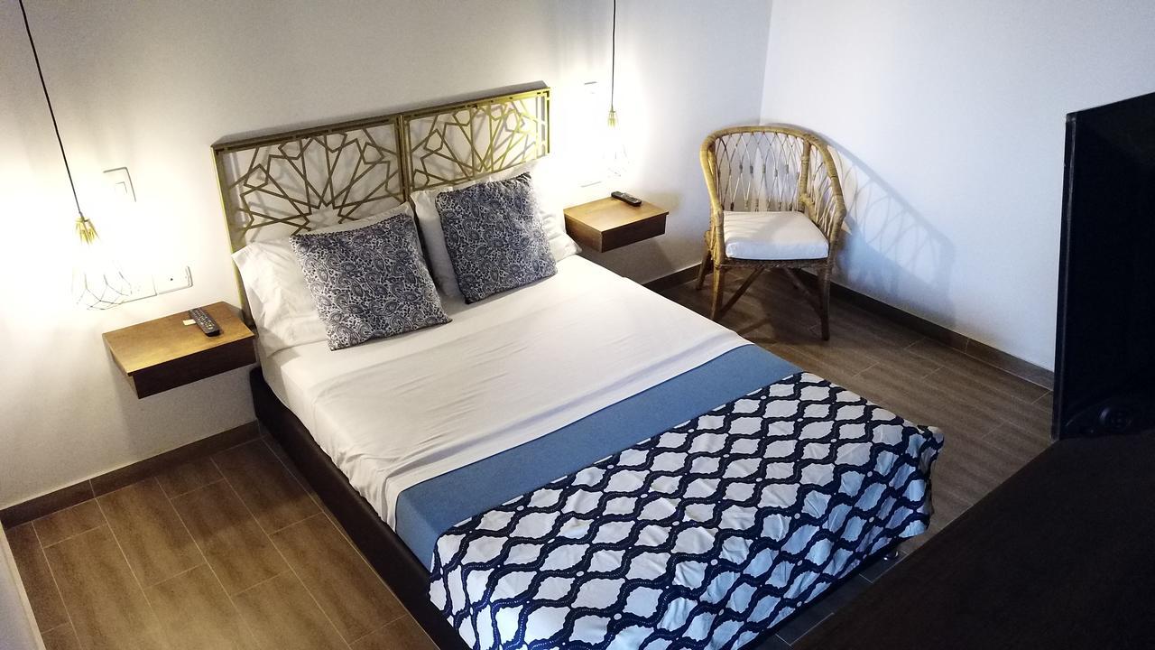 Monolocale con Divano-Letto