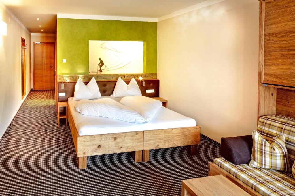 Superior Double Room Balcony Air Conditioning,66508453:JPEG
