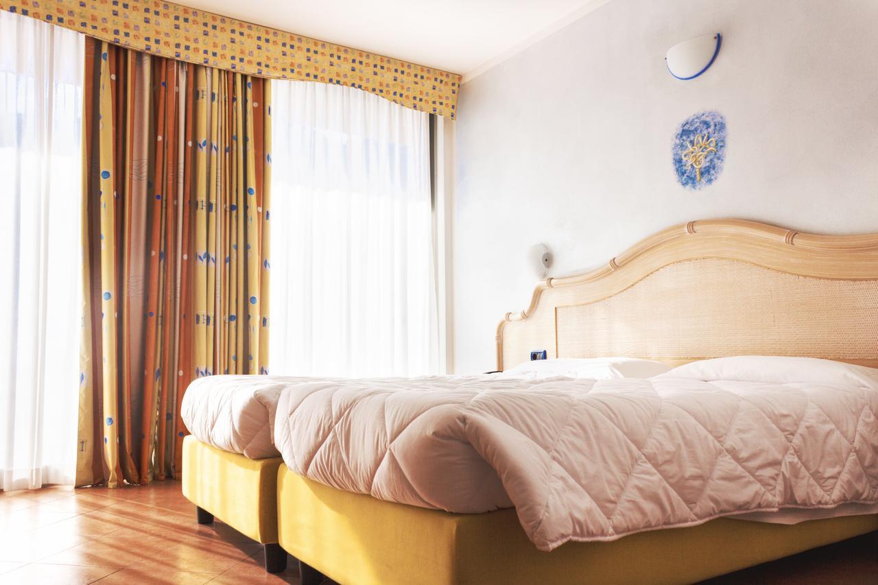 Superior Double or Twin Room,1586113723:JPEG