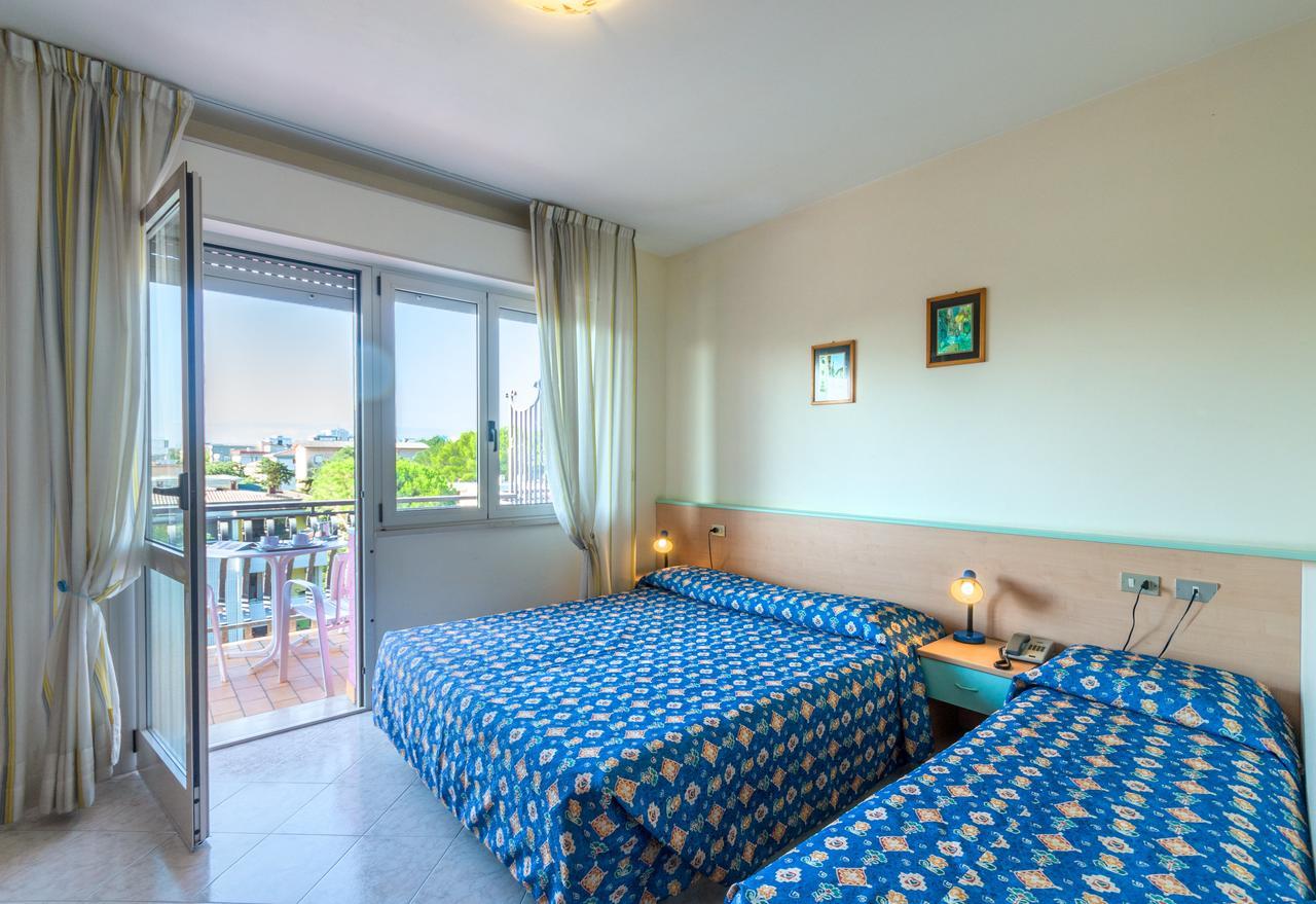 Dreibettzimmer