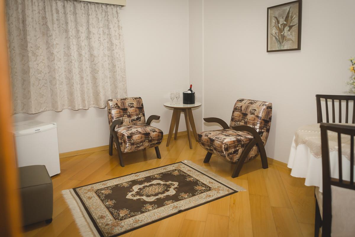 Suíte Deluxe com Banheira de Hidromassagem