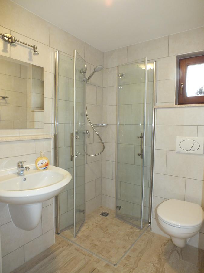 Apartment mit Terrasse
