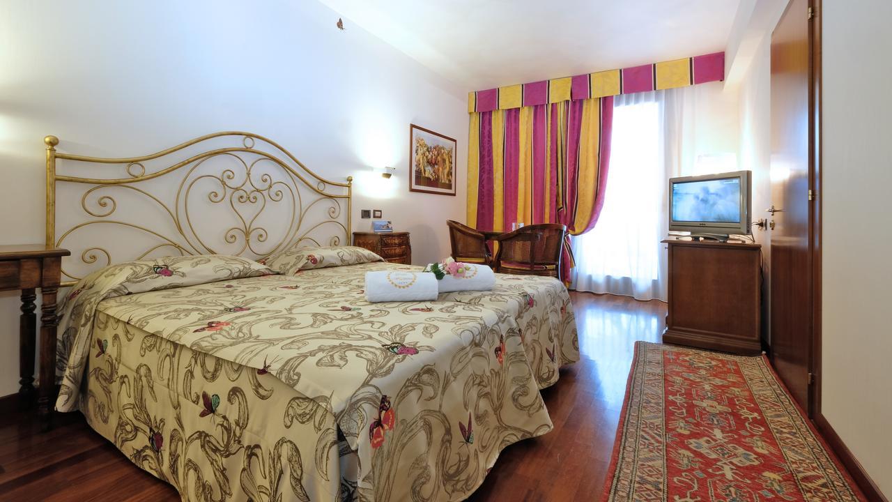 Classic Double Room,1742645683:JPEG