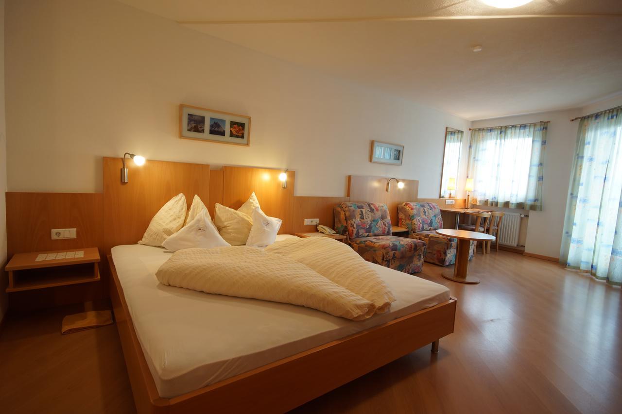 Classic Dreibettzimmer