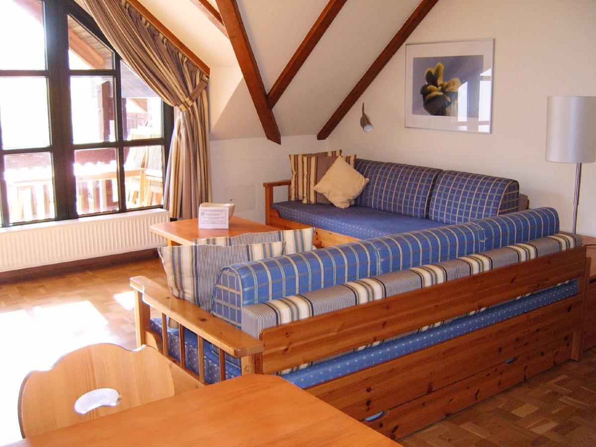 Two-Bedroom Apartment,669762336:JPEG