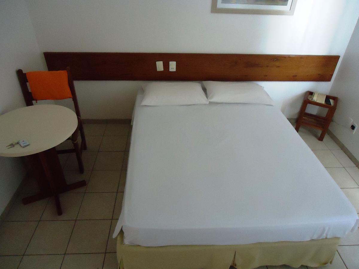 Quarto Duplo com Cama de Casal