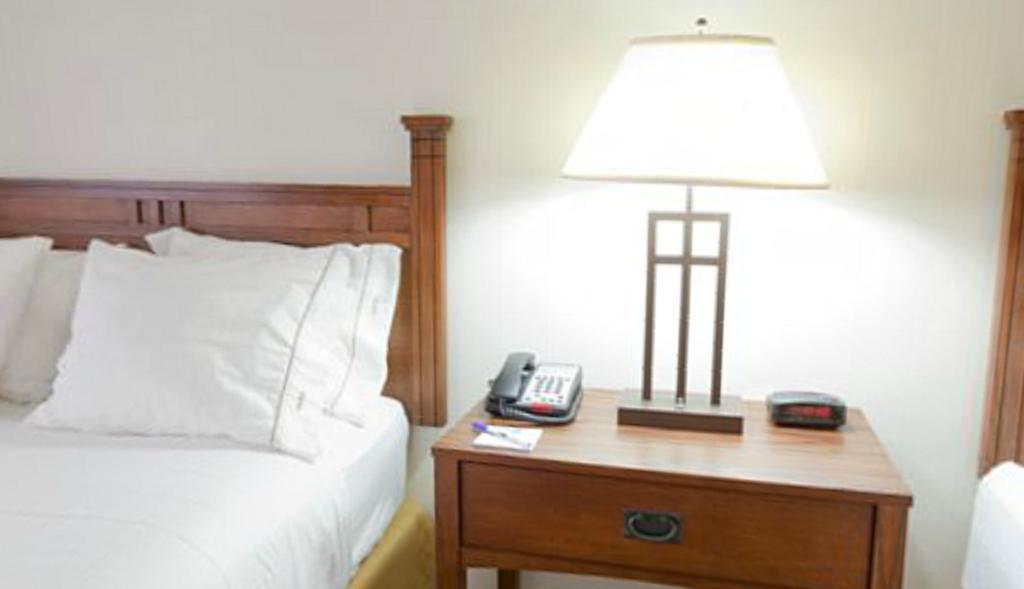 Standard Room with Two Queen Beds