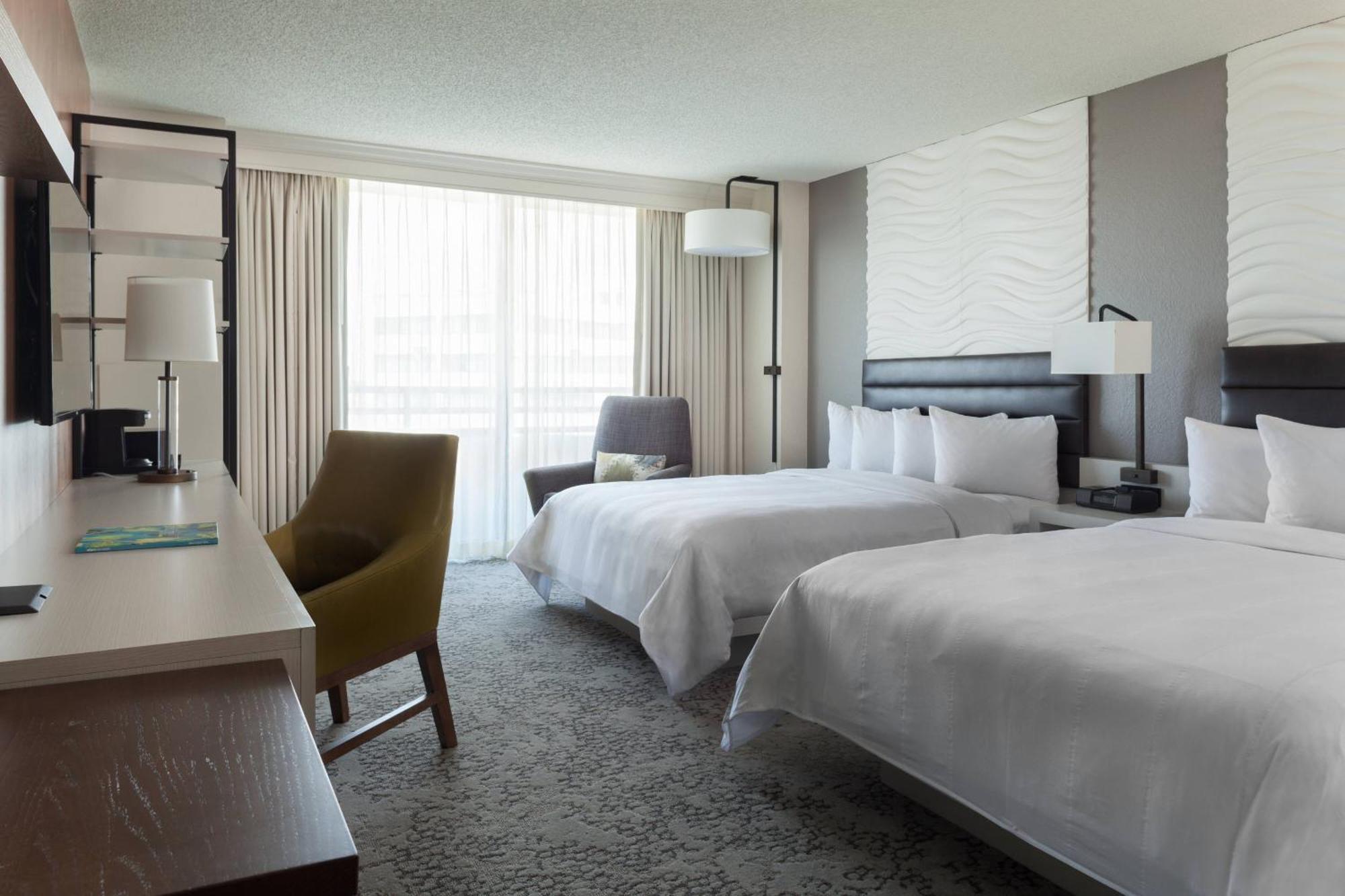 Chambre avec 2 Lits Queen-Size