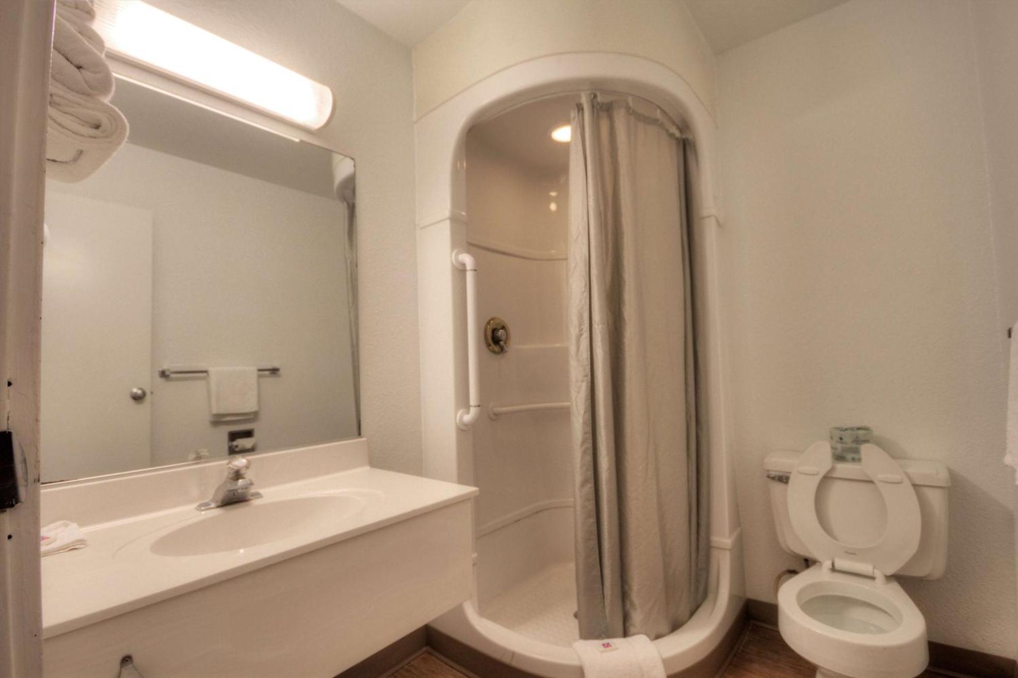Quadruple Room - Non-Smoking