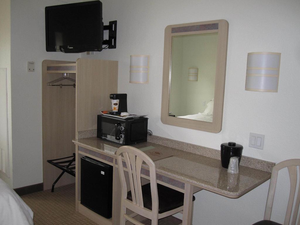 Standard Double Room with Two Double Beds