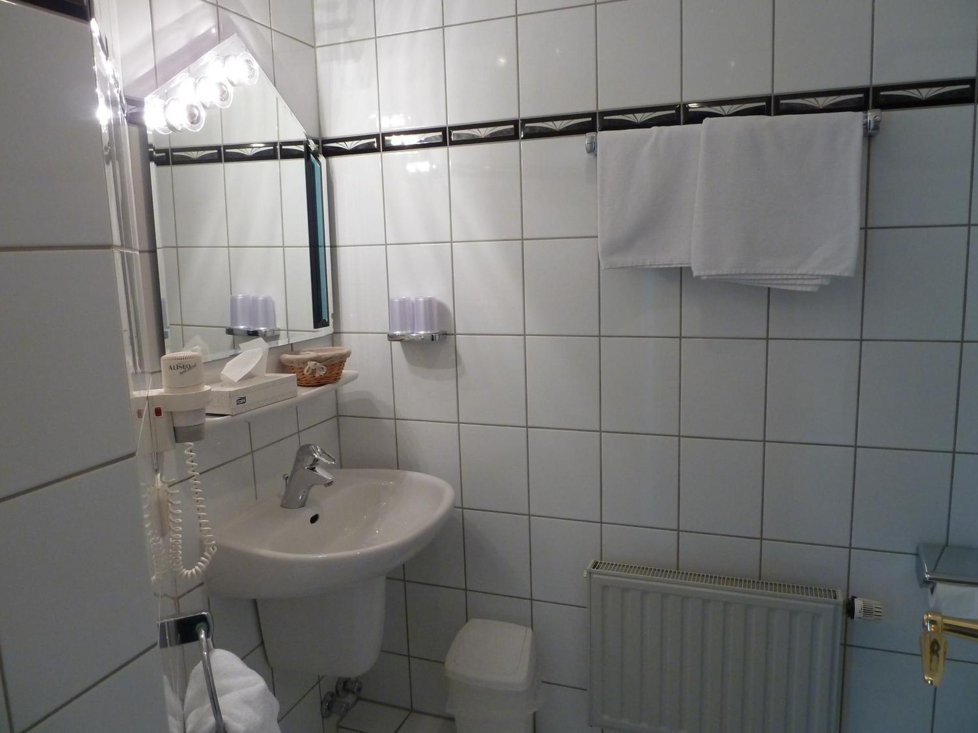 Superior Double Room,974654398:JPEG