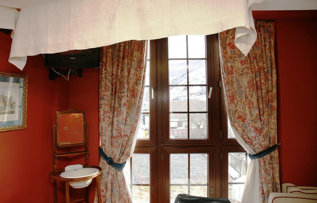 Double or Twin Room Extra Bed