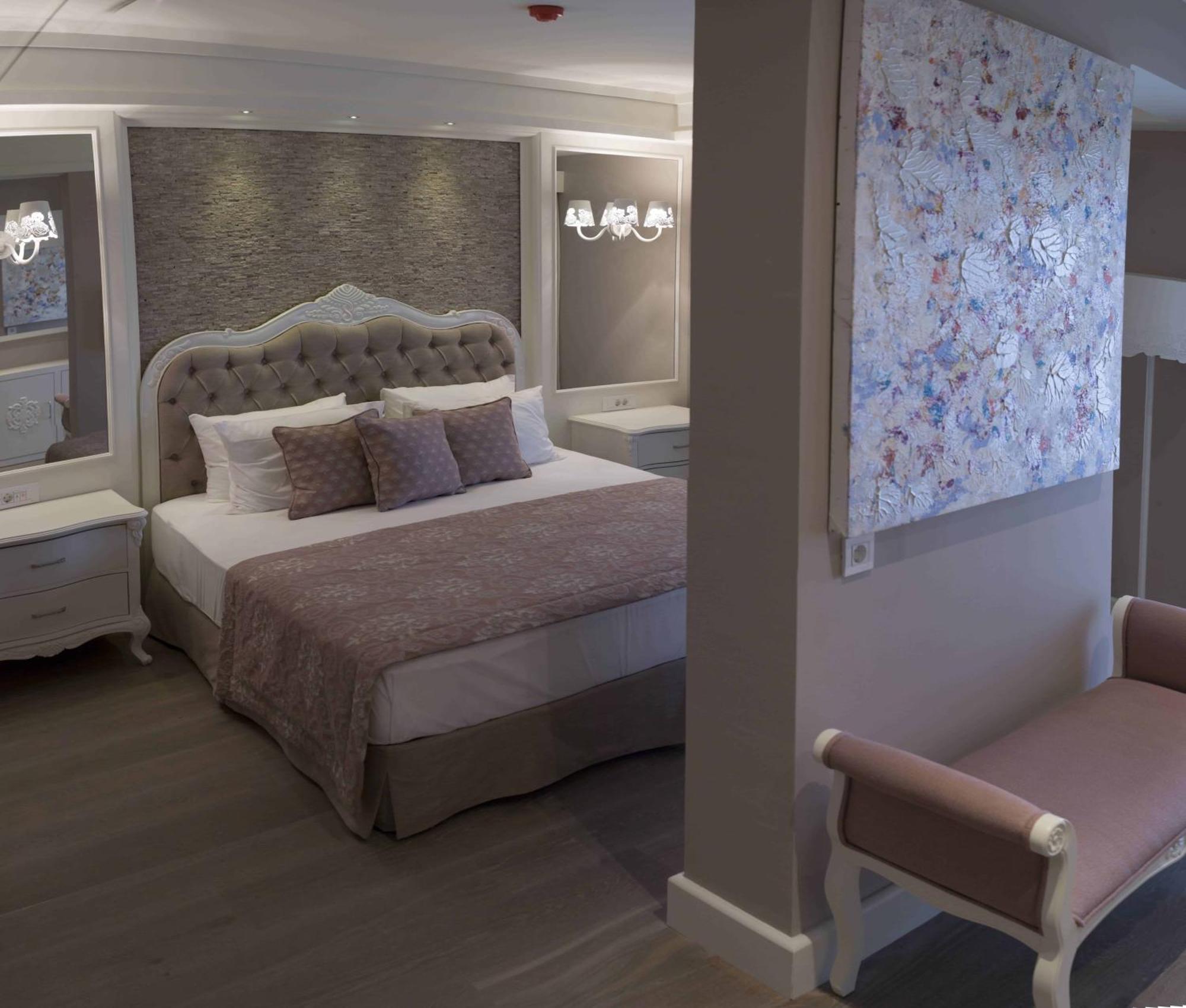 Deluxe Zimmer mit Kingsize-Bett