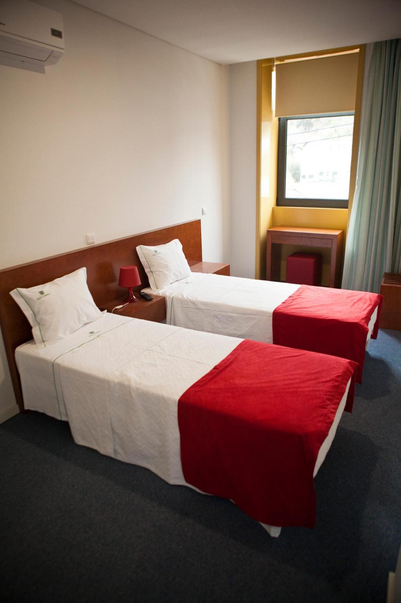 Single Room,685952994:JPEG