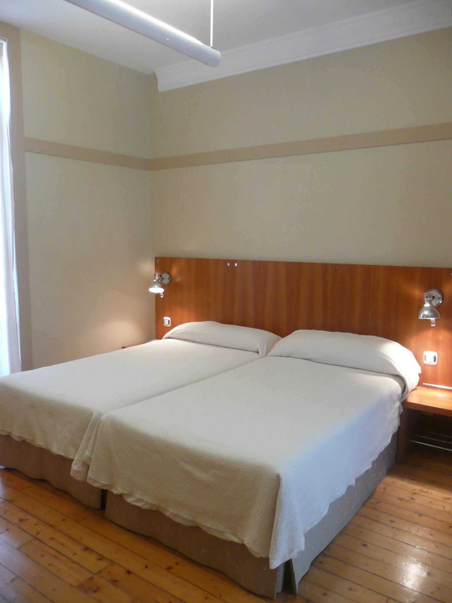 Chambre Double ou Lits Jumeaux