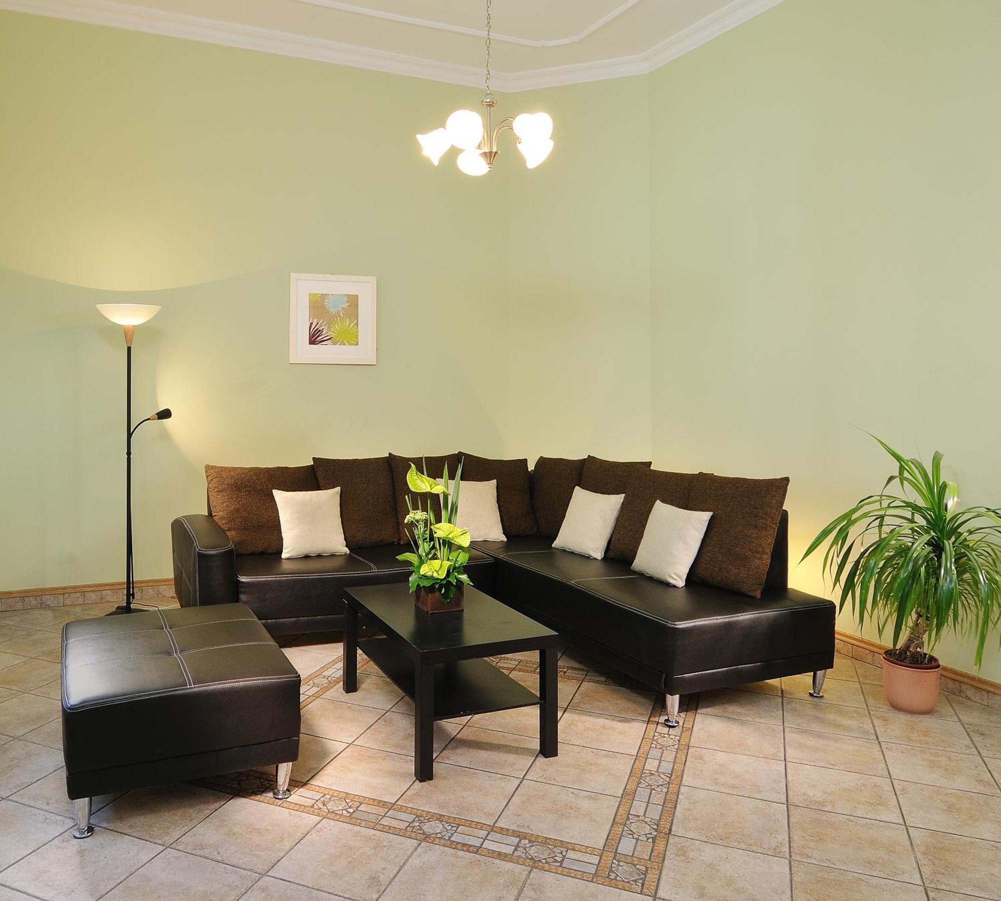 Two-Bedroom Apartment,713008831:JPEG